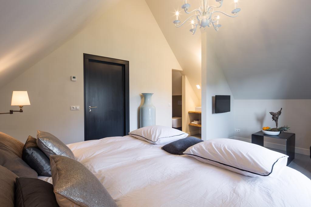 Bed&Breakfast Karakter Den Dungen Pokoj fotografie