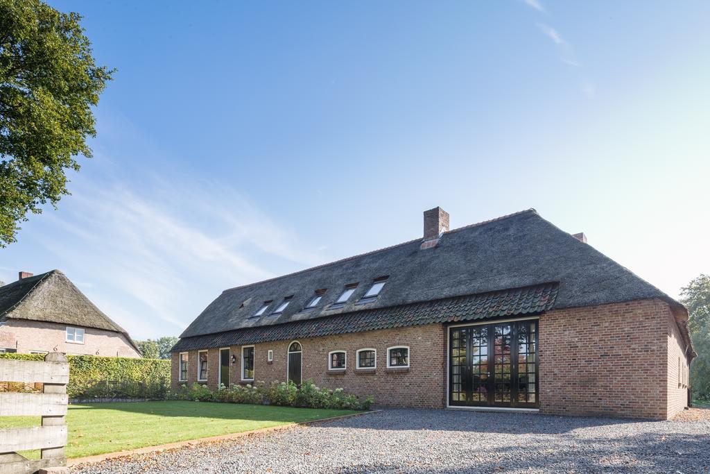 Bed&Breakfast Karakter Den Dungen Exteriér fotografie